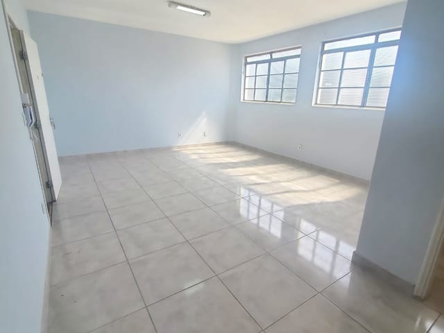 Foto do Sala - "Ampla Sala Comercial para Locação em Excelente Localização no Bairro Nova Paulínia - Paulínia/SP" | Hermes Imóveis