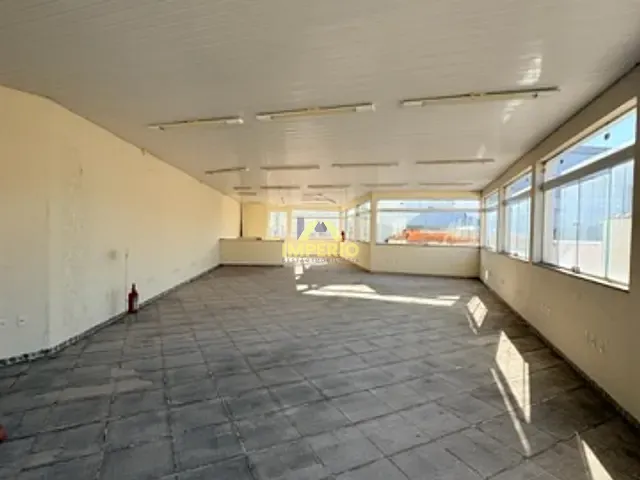 Sala com 200m², para alugar, no bairro Centro em Salto