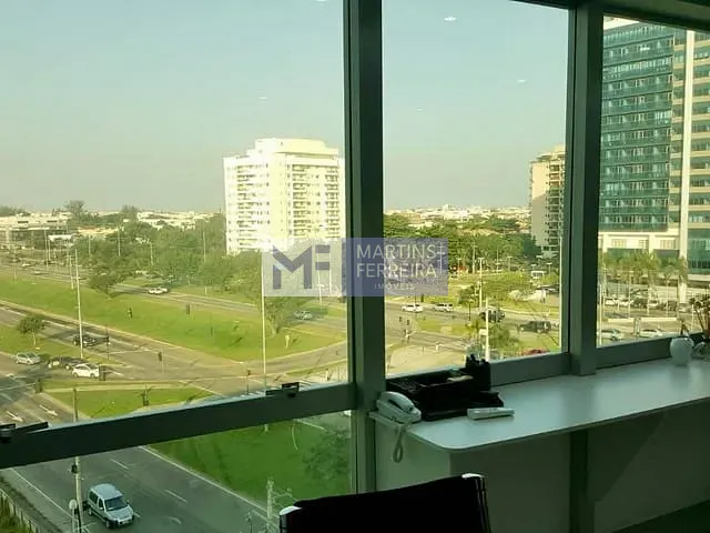 Sala à venda, no bairro Recreio dos Bandeirantes em Rio de Janeiro