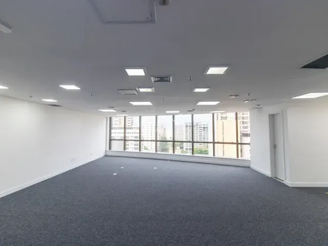 Sala à venda, no bairro Asa Sul em Brasília