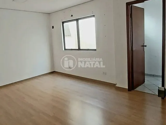 Sala com 21m², à venda, no bairro Centro em Londrina
