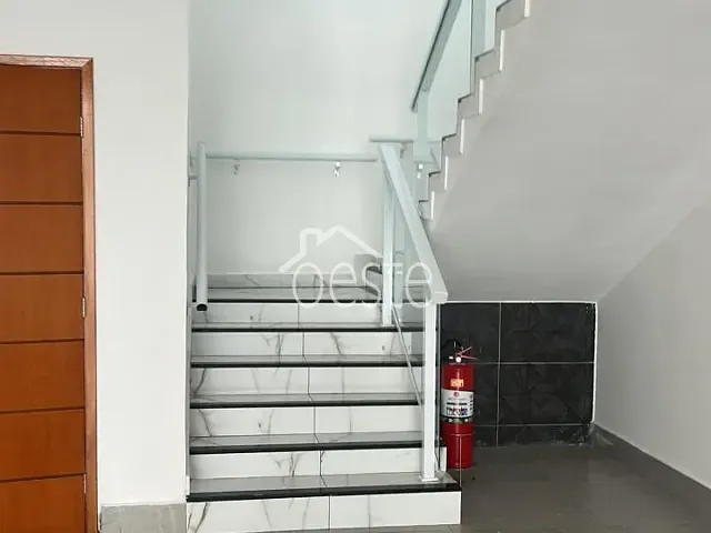 Sala com 300m², para alugar, no bairro Jardim Mollon em Santa Bárbara D'Oeste