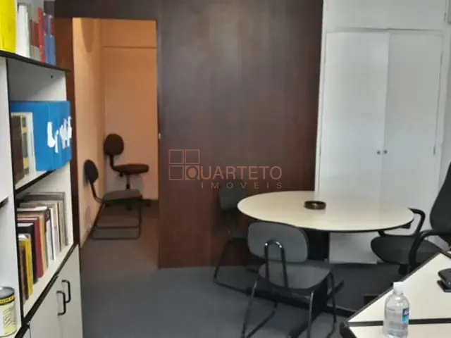 Sala à venda, no bairro Santo Amaro em São Paulo