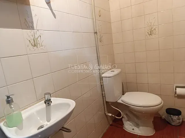 Sala com 26m², para alugar, no bairro Vista Alegre em Curitiba