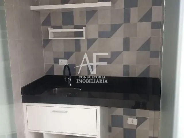 Sala com 28m², para alugar, no bairro Jardim das Nações em Taubaté