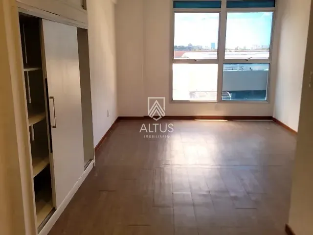 Sala para alugar, no bairro Caminho das Árvores em Salvador