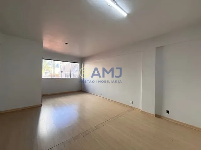 Sala para alugar, no bairro Setor Bueno em Goiânia
