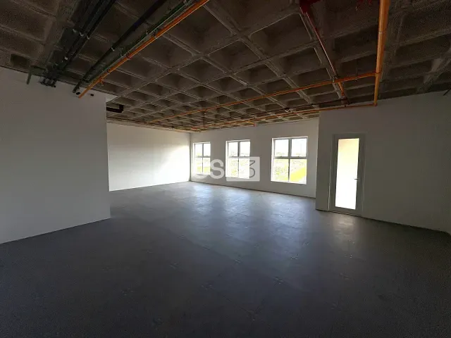Sala com 144m², à venda ou para alugar, no bairro Bela Suiça em Londrina