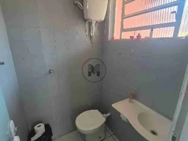 Sala com 35m², para alugar, no bairro Campinho em Guaratinguetá