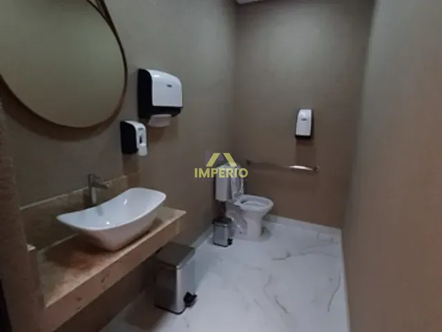 Sala para alugar, no bairro Vila Teixeira em Salto