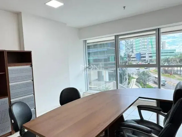 Sala à venda, no bairro Asa Norte em Brasília