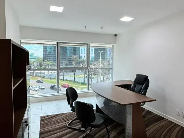 Sala à venda, no bairro Asa Norte em Brasília