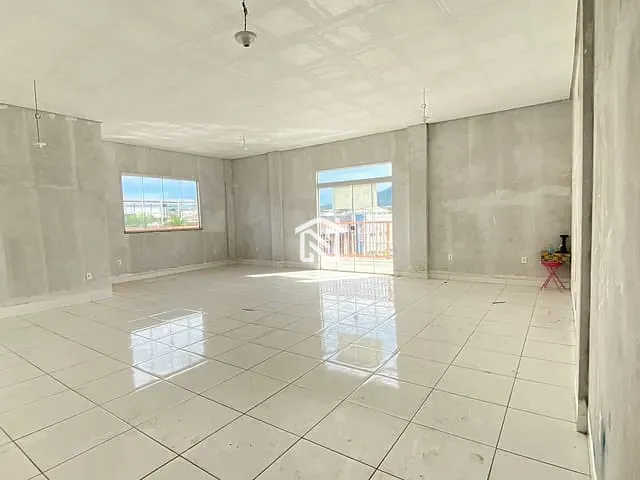 Sala com 93m², para alugar, no bairro Centro em Paraíso do Tocantins
