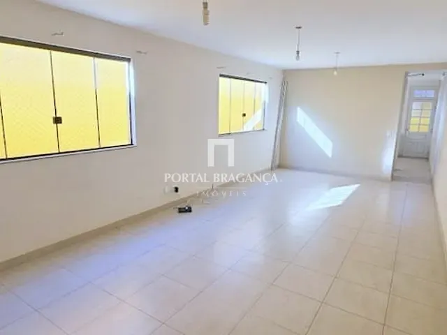 Sala para alugar, no bairro Centro em Bragança Paulista