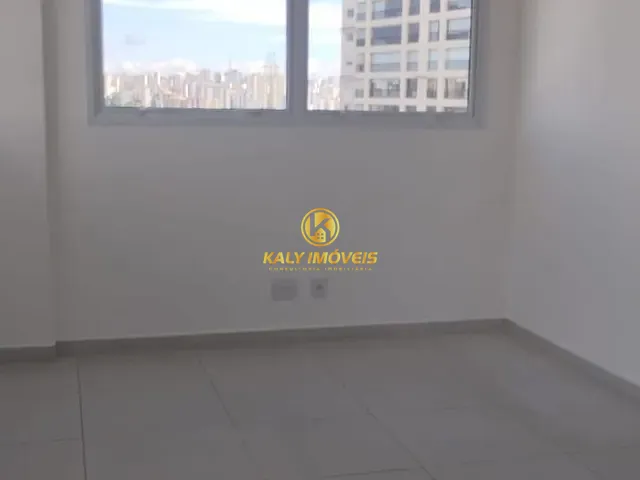 Sala à venda, no bairro Vila Prudente em São Paulo