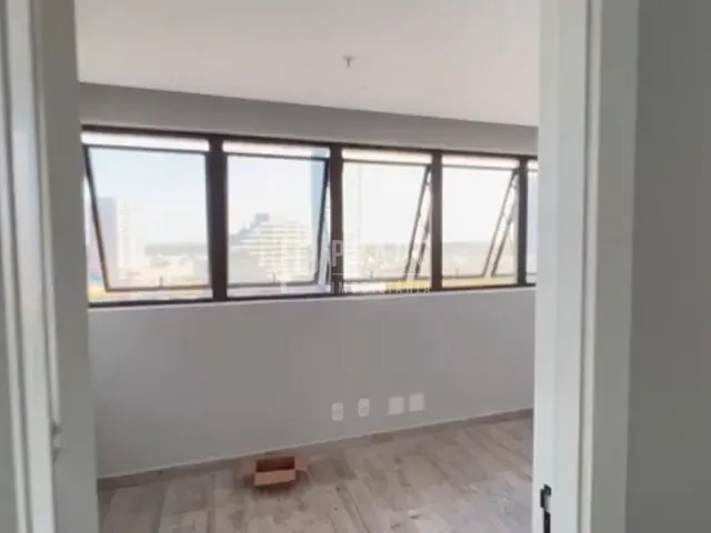 Sala à venda, no bairro São Gonçalo em Pelotas