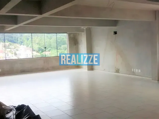 Sala para alugar, no bairro Centro em Marau