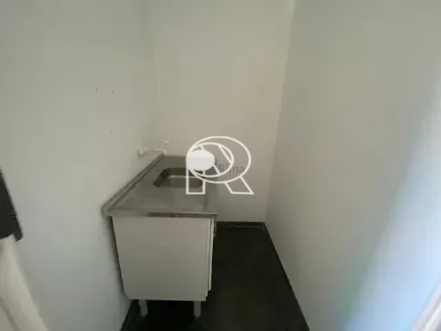 Sala para alugar, no bairro Centro em Registro
