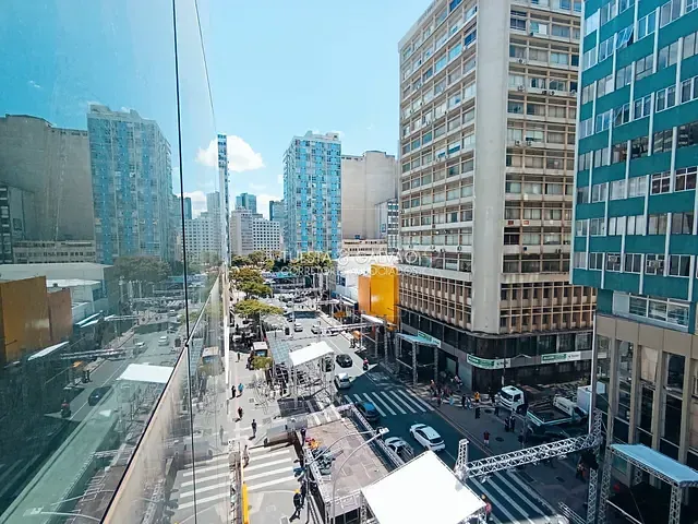 Conjunto comercial com 65m², para alugar, no bairro Centro em Curitiba