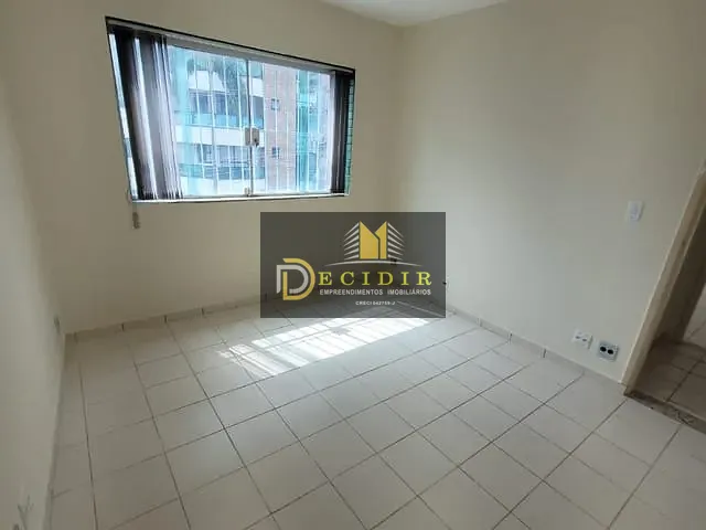 Sala com 65m², para alugar, no bairro Vila Regente Feijó em São Paulo
