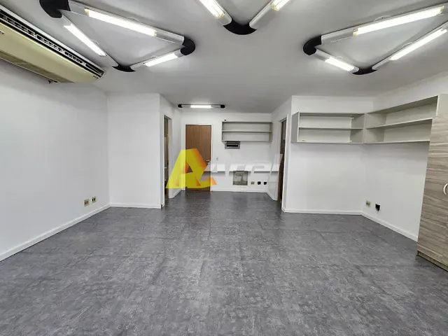 Sala com 52m², à venda, no bairro Barra da Tijuca em Rio de Janeiro
