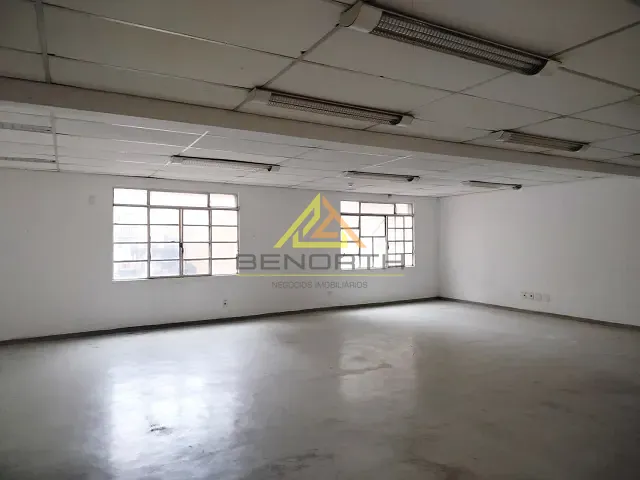 Sala com 197m², para alugar, no bairro República em São Paulo