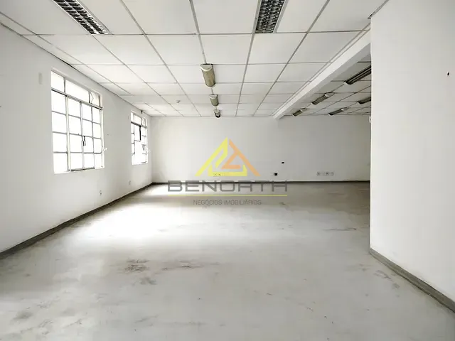 Sala com 197m², para alugar, no bairro República em São Paulo