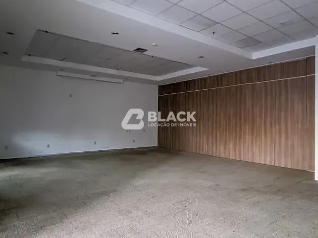 Sala à venda ou para alugar, no bairro Jardim Vergueiro em Sorocaba