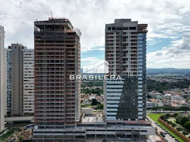 Sala à venda, no bairro Park Lozandes em Goiânia