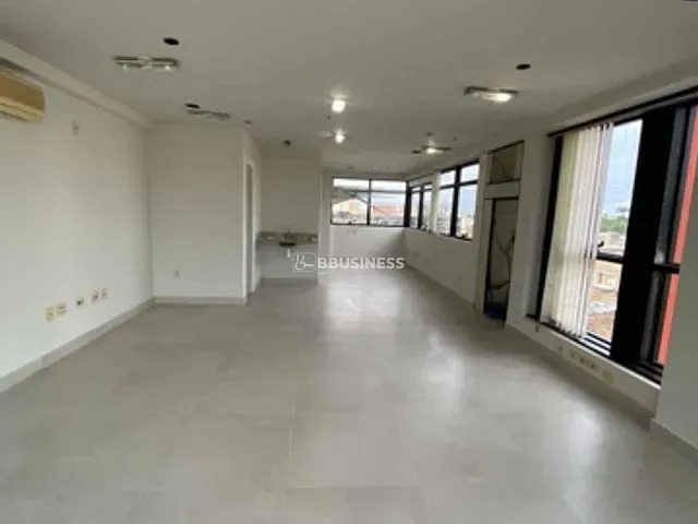 Sala para alugar, no bairro Centro em Campos dos Goytacazes