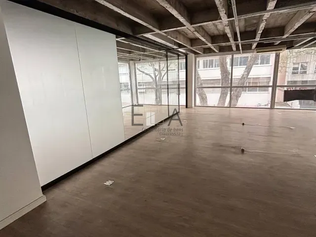 Sala com 400m², para alugar, no bairro Cerqueira César em São Paulo