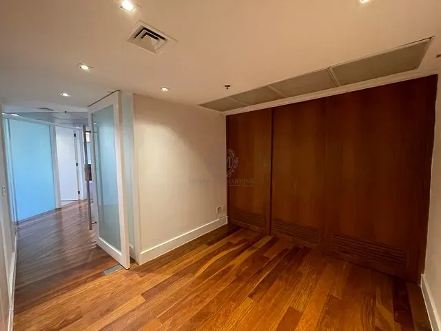 Sala com 165m², para alugar, no bairro Leblon em Rio de Janeiro