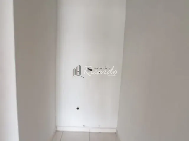Sala com 345m², à venda, no bairro Jardim Paraná em Arapongas