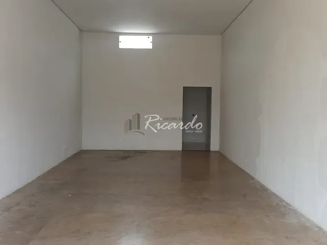 Sala com 345m², à venda, no bairro Jardim Paraná em Arapongas