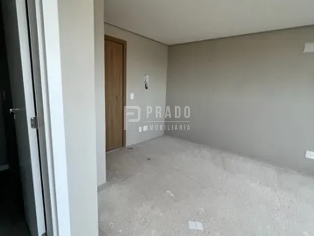 Sala à venda, no bairro São Gonçalo em Pelotas