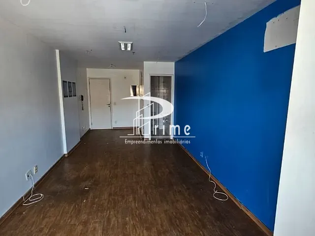 Sala à venda, no bairro Centro em Niterói