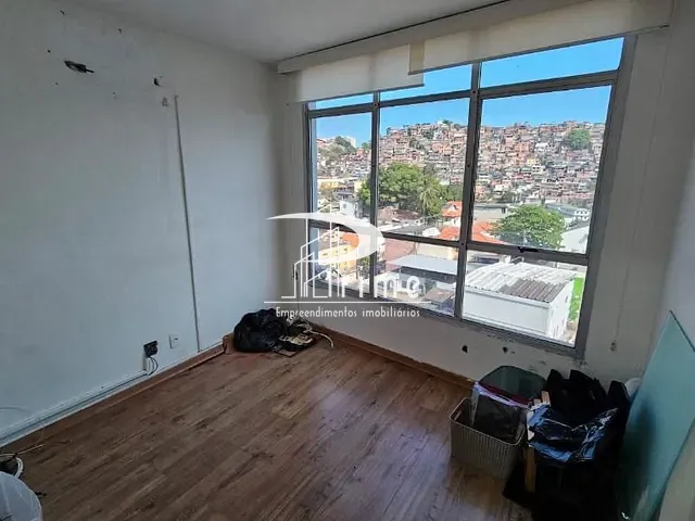 Sala à venda, no bairro Centro em Niterói