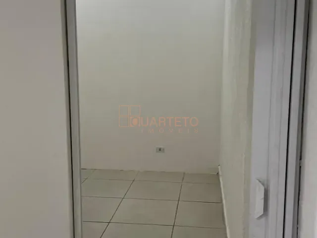 Sala para alugar, no bairro Lapa em São Paulo