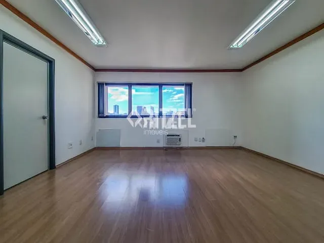 Sala com 39m², para alugar, no bairro Centro em Novo Hamburgo