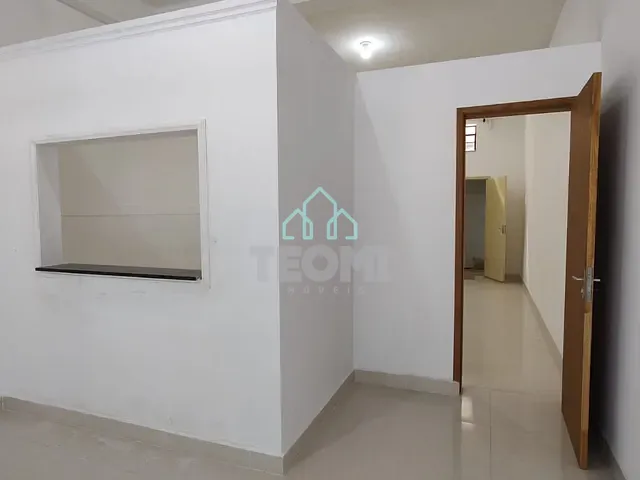 Sala com 42m², para alugar, no bairro Jardim das Bandeiras em Taubaté