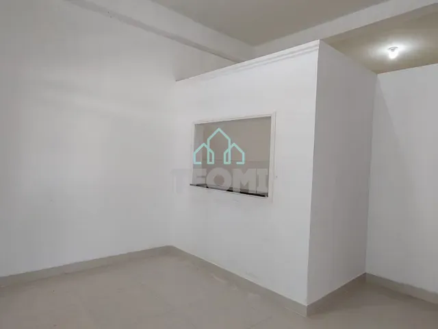 Sala com 42m², para alugar, no bairro Jardim das Bandeiras em Taubaté