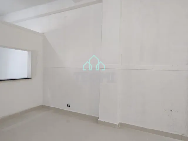 Sala com 42m², para alugar, no bairro Jardim das Bandeiras em Taubaté