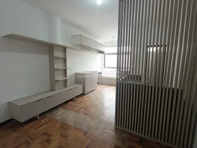 Sala com 21m², para alugar, no bairro Centro em Curitiba