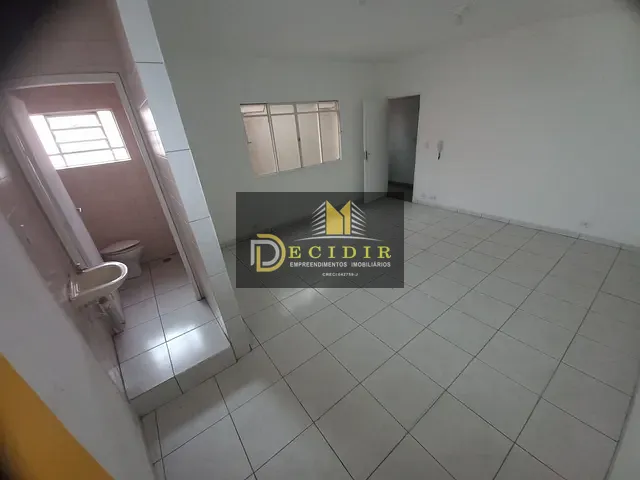Sala com 26m², para alugar, no bairro Vila Carrão em São Paulo