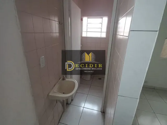 Sala com 26m², para alugar, no bairro Vila Carrão em São Paulo