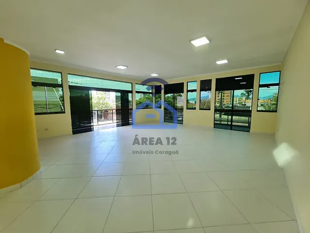 Sala para alugar, no bairro Centro em Caraguatatuba