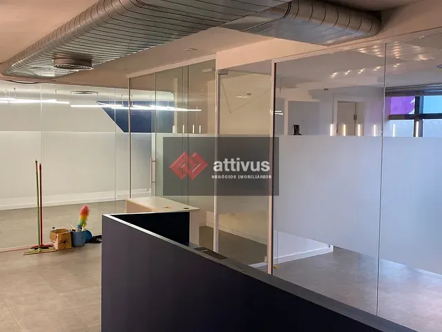 Sala à venda ou para alugar, no bairro Asa Norte em Brasília