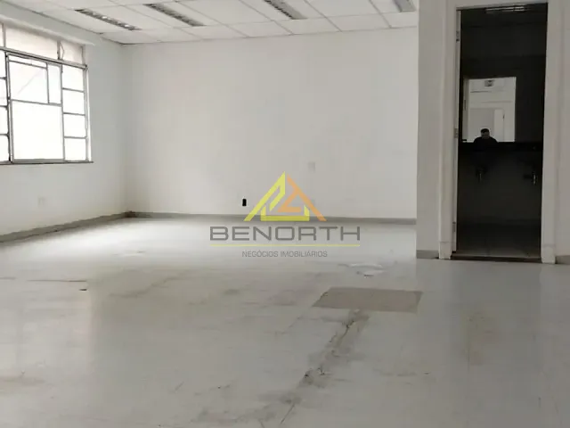 Sala com 115m², para alugar, no bairro República em São Paulo