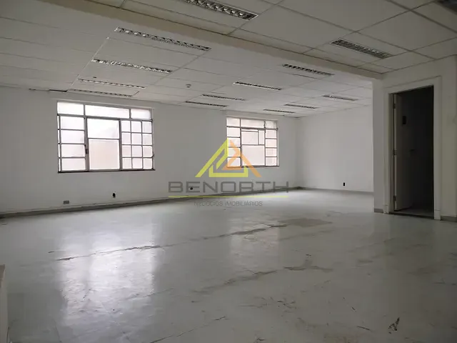 Sala com 115m², para alugar, no bairro República em São Paulo