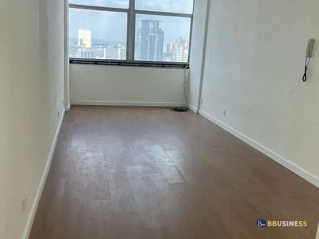 Sala à venda ou para alugar, no bairro Centro em São Caetano do Sul